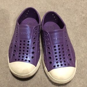 Purple metallic native shoes